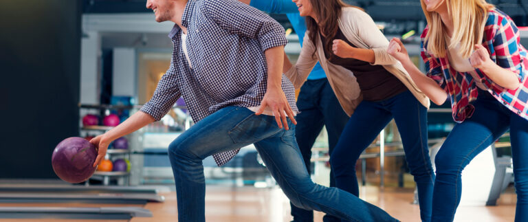 Choosing the Right Bowling Ball for Your Style