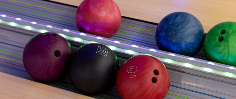 What Makes a Great Bowling Alley Experience